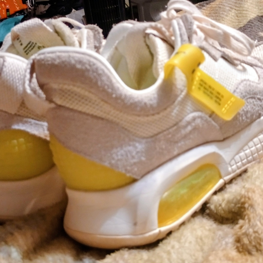 Nike MA2 Volts - Picture 7 of 13